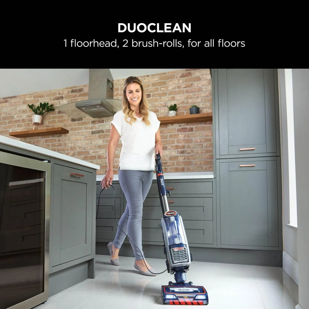 Shark Corded Upright Vacuum Cleaner 0.83L with Anti Hair Wrap Technology, DuoClean, Pet Model