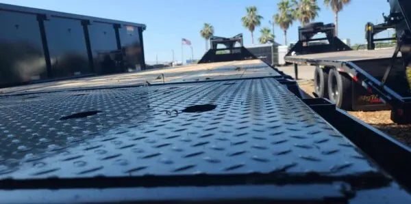 Big Tex 25GN Heavy-Duty Gooseneck Trailer – Tandem Dual Axle, Black Steel Deck